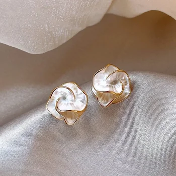 Korejski novo modno oblikovanje nakita 14K zlato prevlečeno beli emajl camellia uhani preprosto elegantno ženske vsakodnevno delo pribor Slike